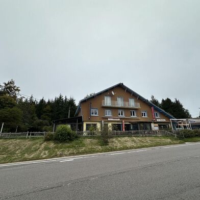 Commerce  300000 €