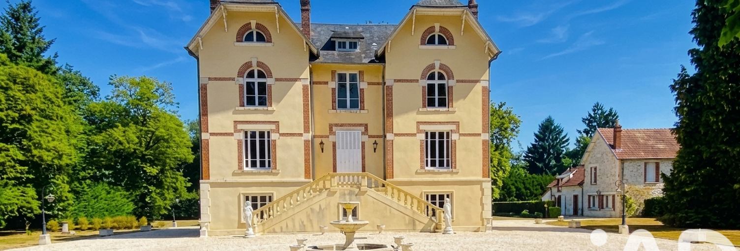 Maison 14 Pièces 440 m² à vendre à Sainte-Montaine (18700)