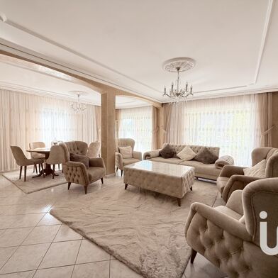 Maison 5 pièces 395000 €