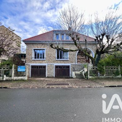 Maison 9 pièces 569000 €