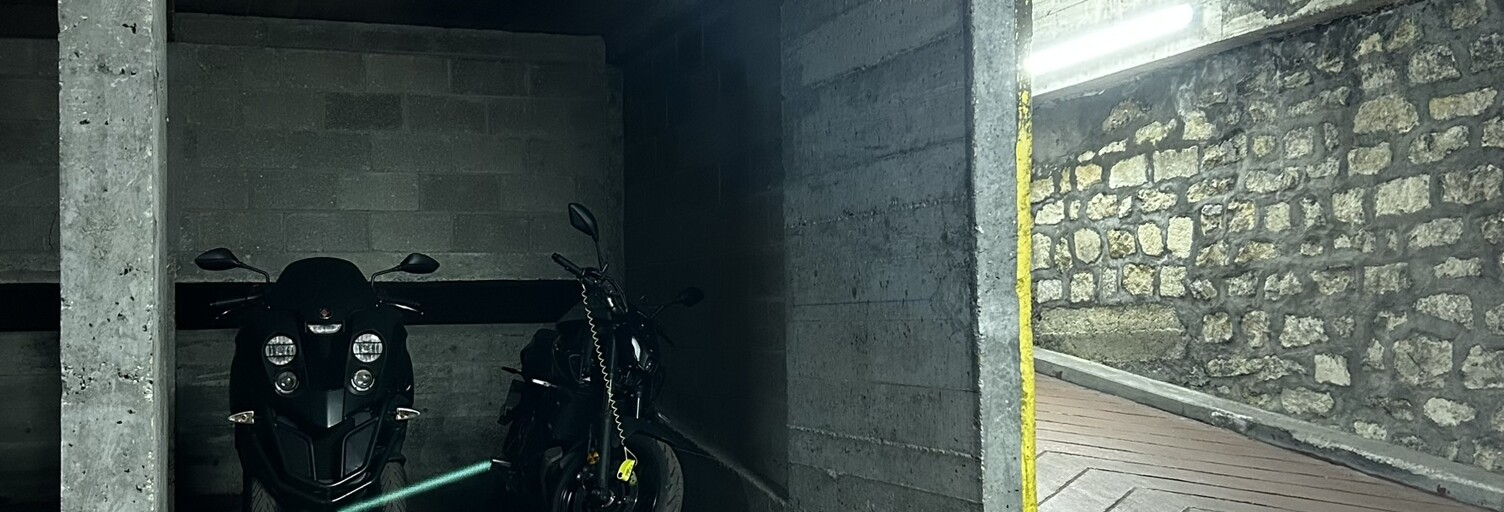 Garage  11 m² à vendre à Paris 12 (75012)