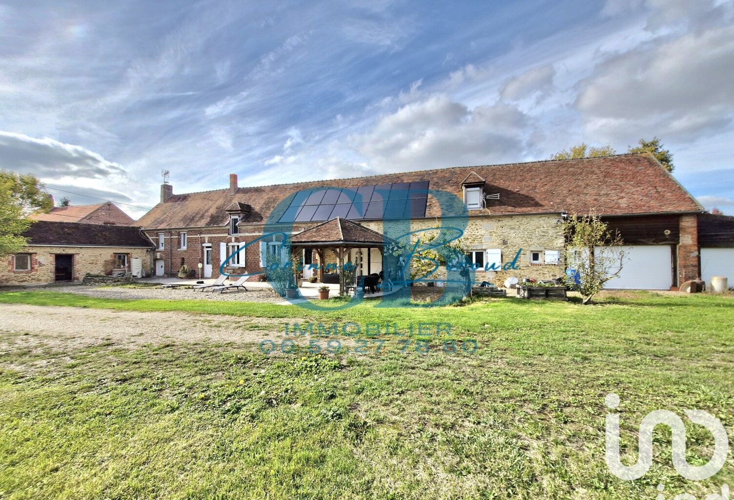 Vente Maison/villa 9 pièces — photo 1