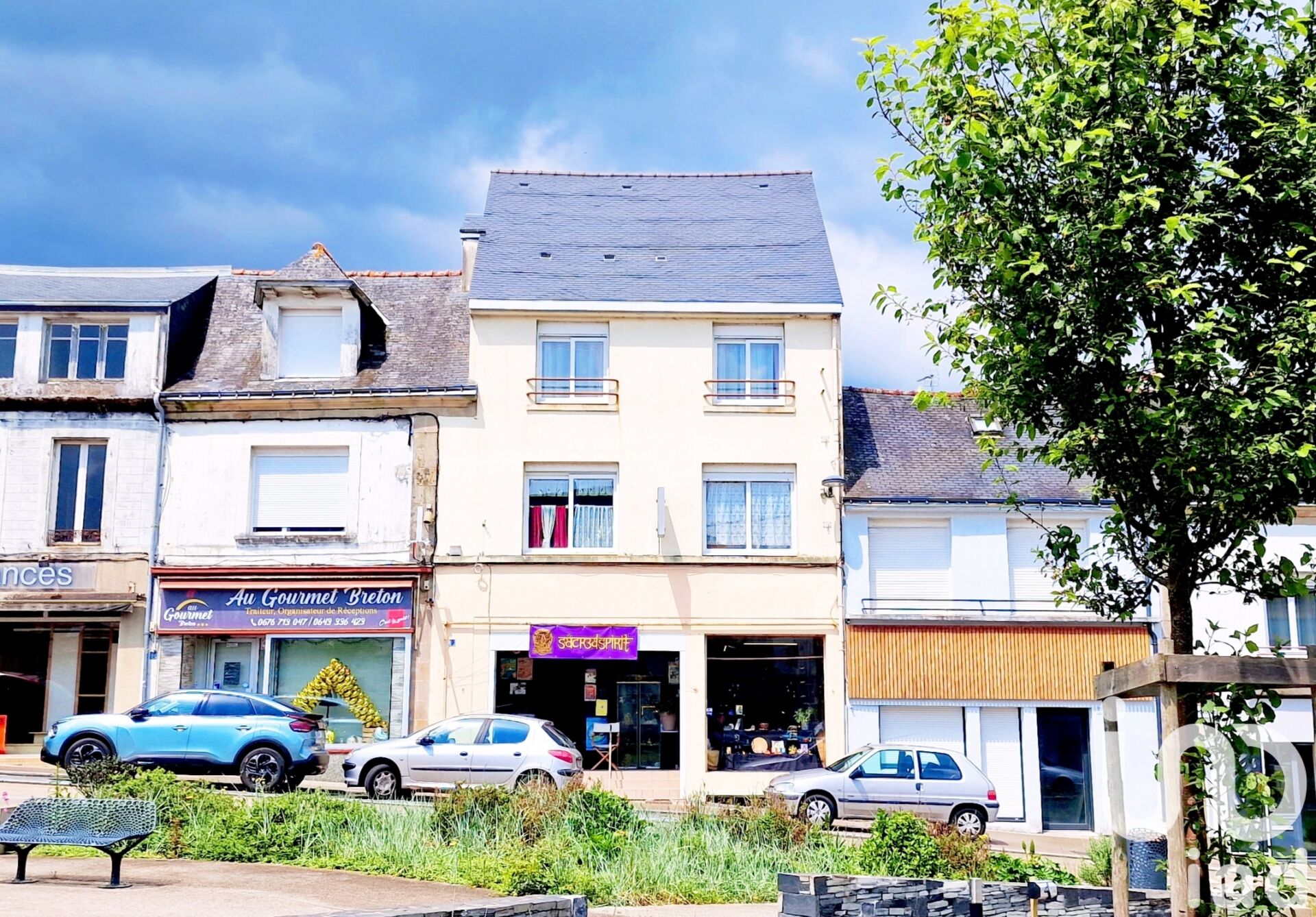 Gourin - 296m² - 1p.