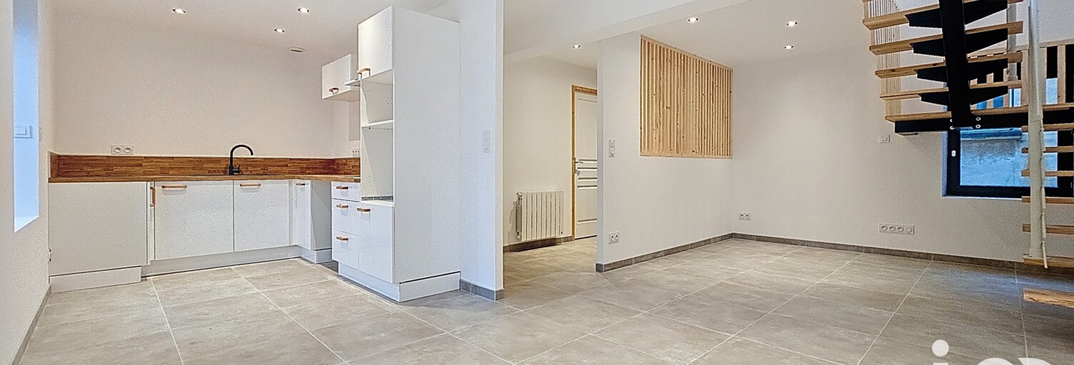 Appartement 5 Pièces 86 m² à louer à Saint-Julien-Molin-Molette (42220)