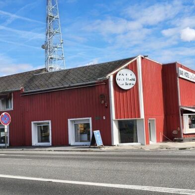 Commerce  715000 €