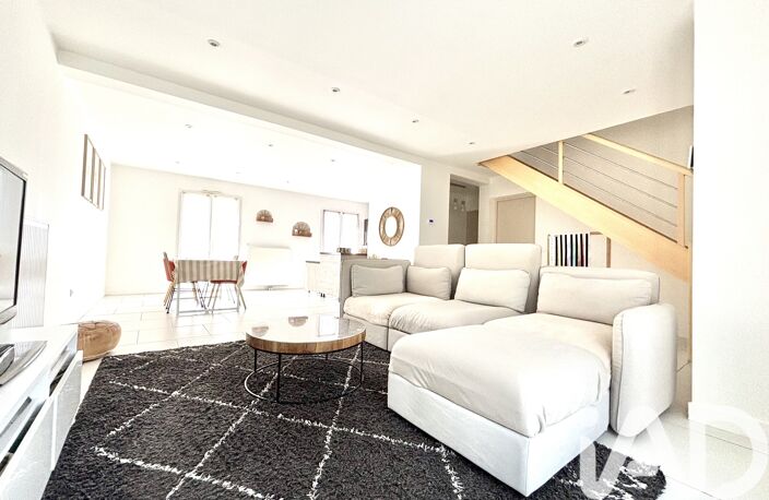 Vente Maison/villa 5 pièces — photo 2