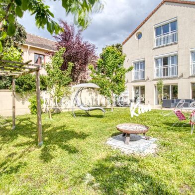 Maison 8 pièces 830000 €