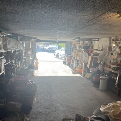 Garage  59360 €