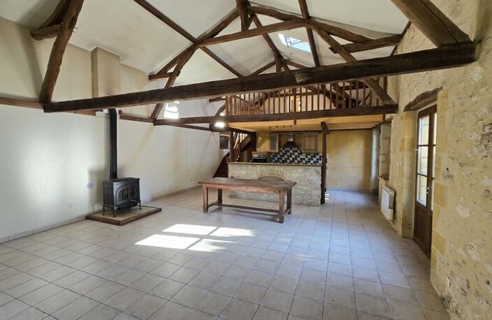 Maison en pierre de 5 pièces principales — photo 2