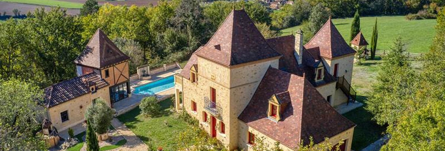 Maison 10 Pièces 270 m² à vendre à Castelnaud-la-Chapelle (24250)