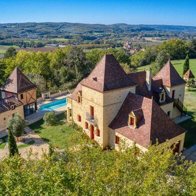 Maison 10 pièces 890000 €