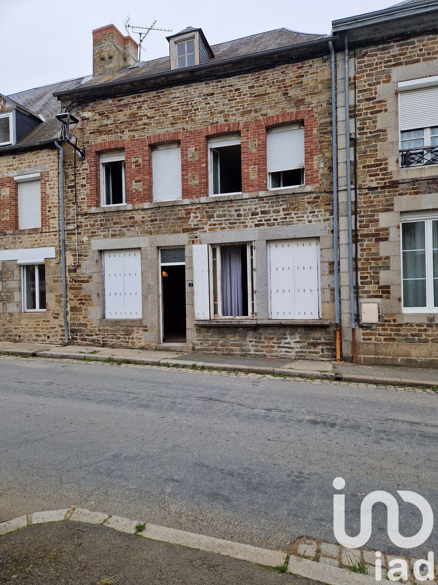 Landelles-Et-Coupigny - 120m² - 5p.