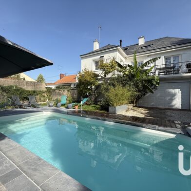 Maison 9 pièces 620000 €