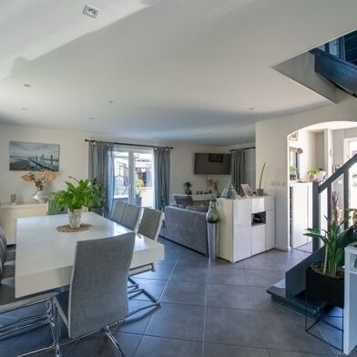 Maison 5 pièces 416960 €