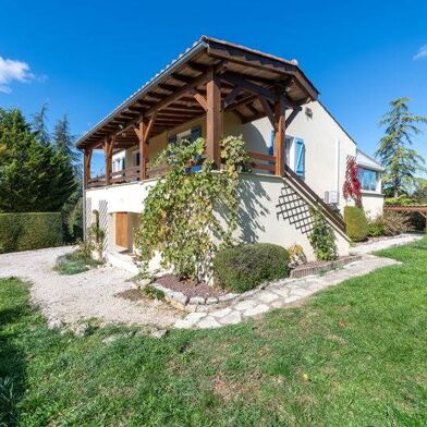 Maison 5 pièces 220500 €