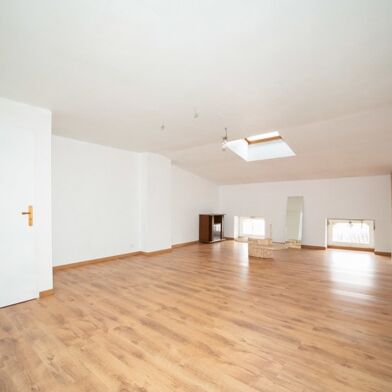 Immeuble  175800 €