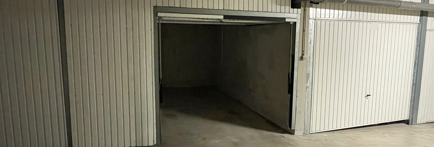 Garage  12 m² à louer à Aix-en-Provence (13100)