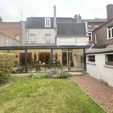 Maison 9 pièces 379900 €