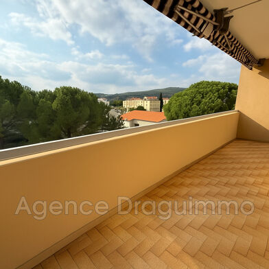 Appartement 4 pièces 187000 €