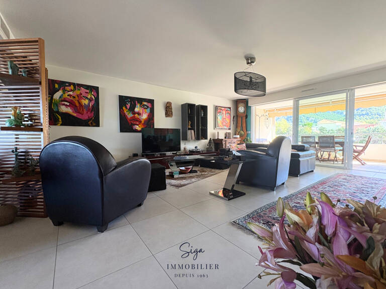 T4 Duplex - 150m2- 13008 - Vue Mer et Colline. — photo 1