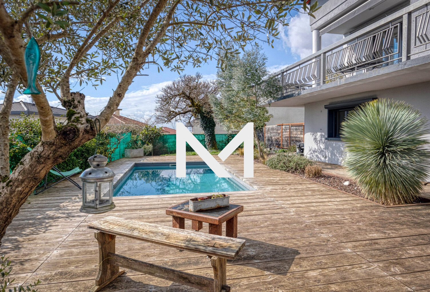 MAISON FAMILLIALE AVEC PISCINE — photo 1