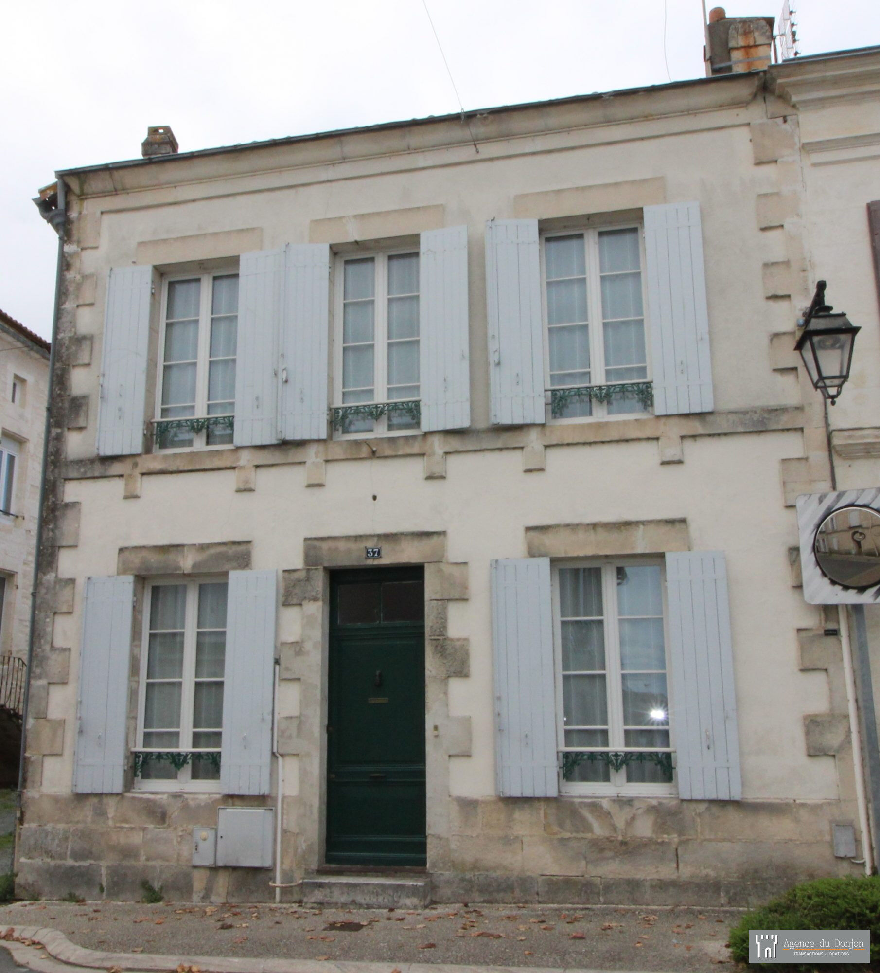 Villa / Maison  T4 à vendre Pons 17800