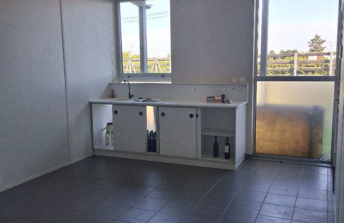 Bâtiment d'activité 620 m2 à Pauillac — photo 2