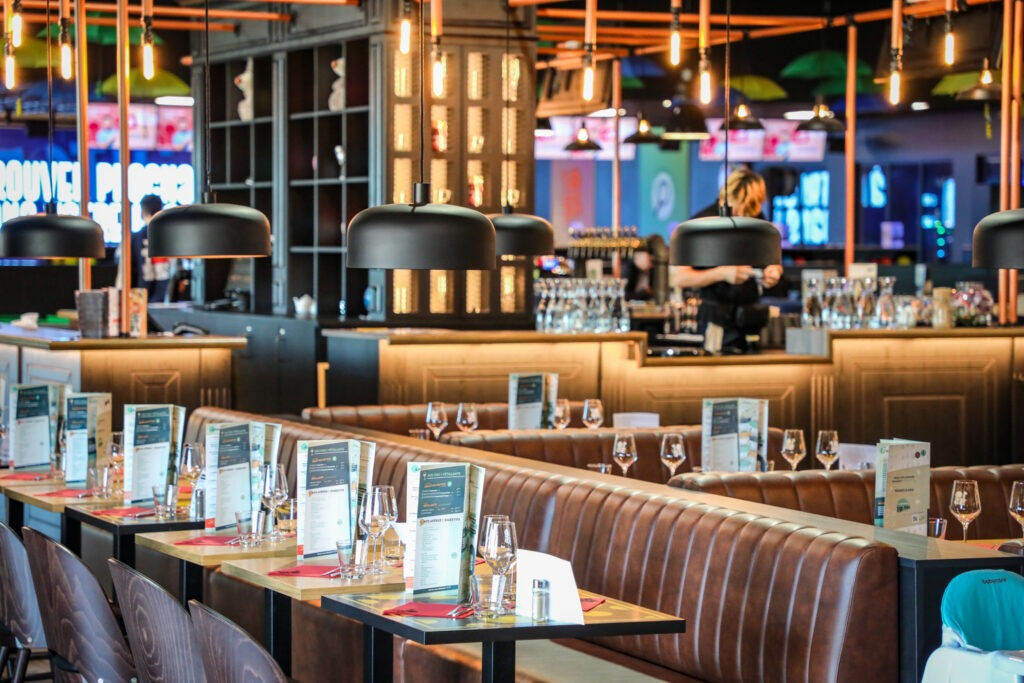 Local commercial  T10 à vendre Hyères 83400