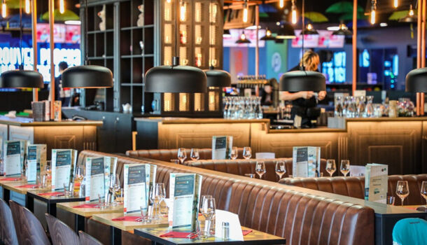 Local commercial 10 pièces  à vendre Hyères 83400