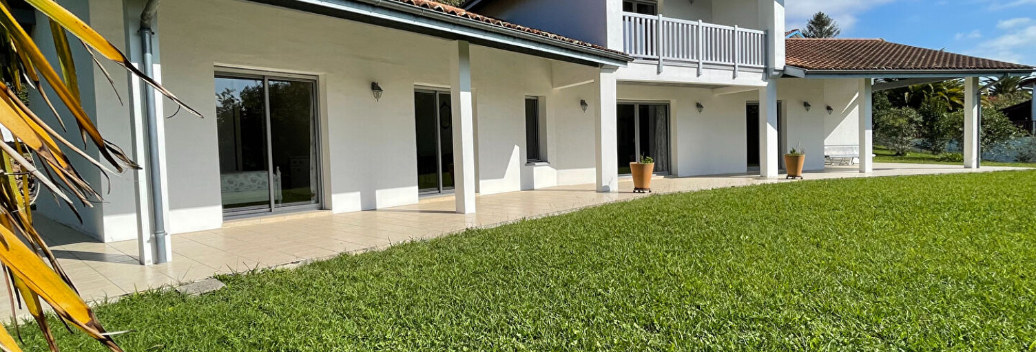 Maison 4 Pièces 141 m² à vendre à Ahetze (64210)