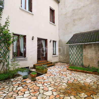 Maison 7 pièces 93000 €