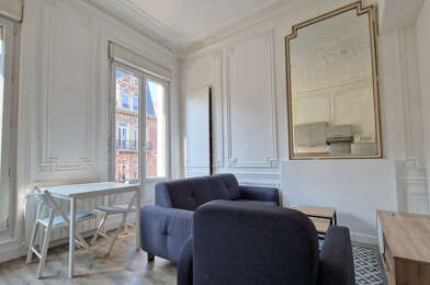 Appartement 3 pièces 834 €