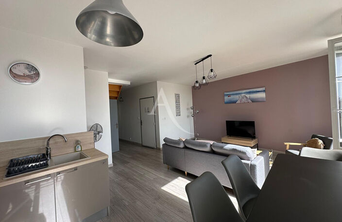 ROCHEFORT  Hyper-centre : Élégance et charme au coeur d'un hôtel particulier — photo 3