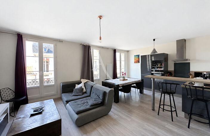 ROCHEFORT  Hyper-centre : Élégance et charme au coeur d'un hôtel particulier — photo 2