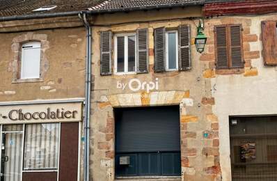 Immeuble Montmarault — photo du bien