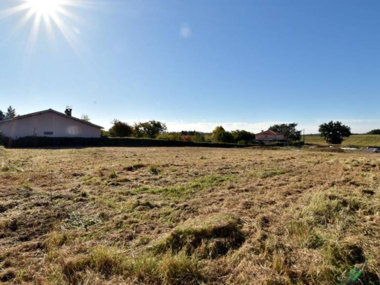 EXCLUSIVITÉ - Terrain à bâtir – 1 140 m² — photo 1