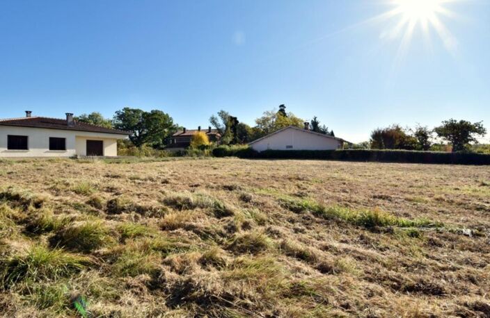 EXCLUSIVITÉ - Terrain à bâtir – 1 140 m² — photo 2
