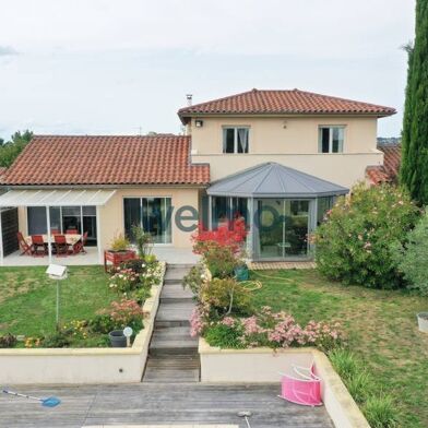 Maison 6 pièces 445000 €