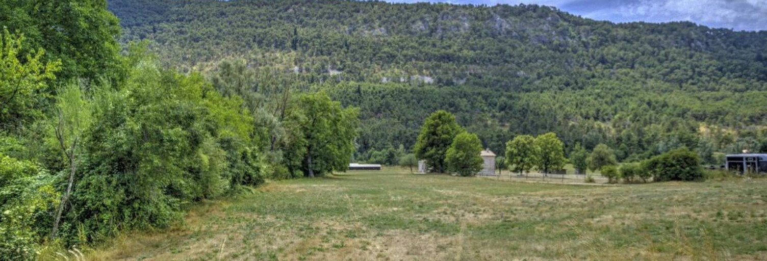 Terrain  1450 m² à vendre à Escragnolles (06460)