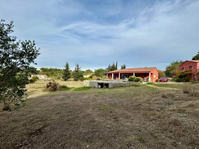 Maison À Vendre - terrain 8400m2 — photo du bien