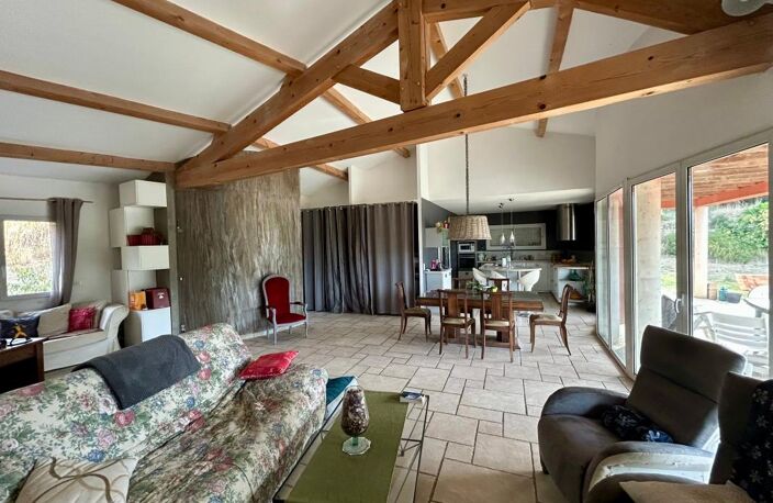 Maison À Vendre - terrain 8400m2 — photo 4