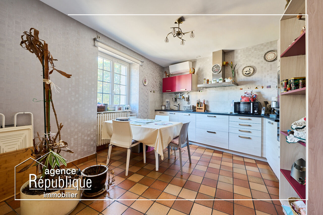Maison familiale avec garage nuits saint georges