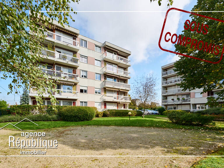 Dernier étage T5 — photo 1