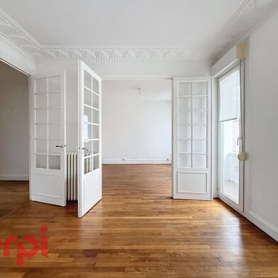 Appartement 3 pièces 750 €