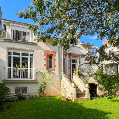 Maison 5 pièces 888250 €