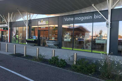 Commerce 12 pièces 349000 €