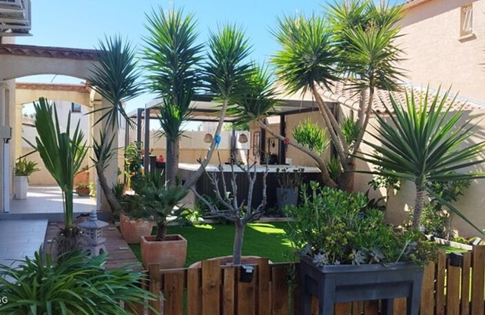 LUNEL NORD, Villa individuelle R+1, 132 M2 SH 3 chambres, séjour, cuisine, garage sur 339M2 terrain — photo 2
