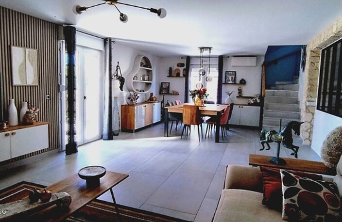 LUNEL NORD, Villa individuelle R+1, 132 M2 SH 3 chambres, séjour, cuisine, garage sur 339M2 terrain — photo 5