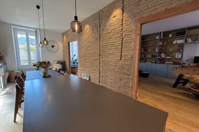 Appartement 8 pièces 390000 €