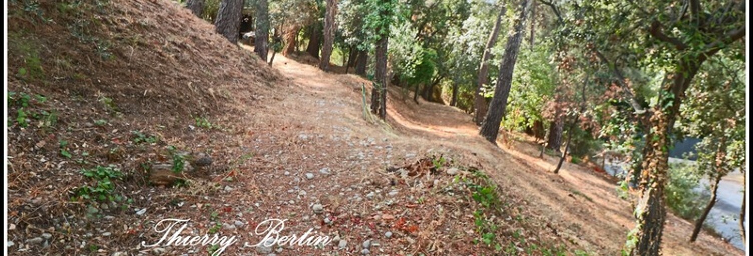 Terrain  1200 m² à vendre à La Gaude (06610)